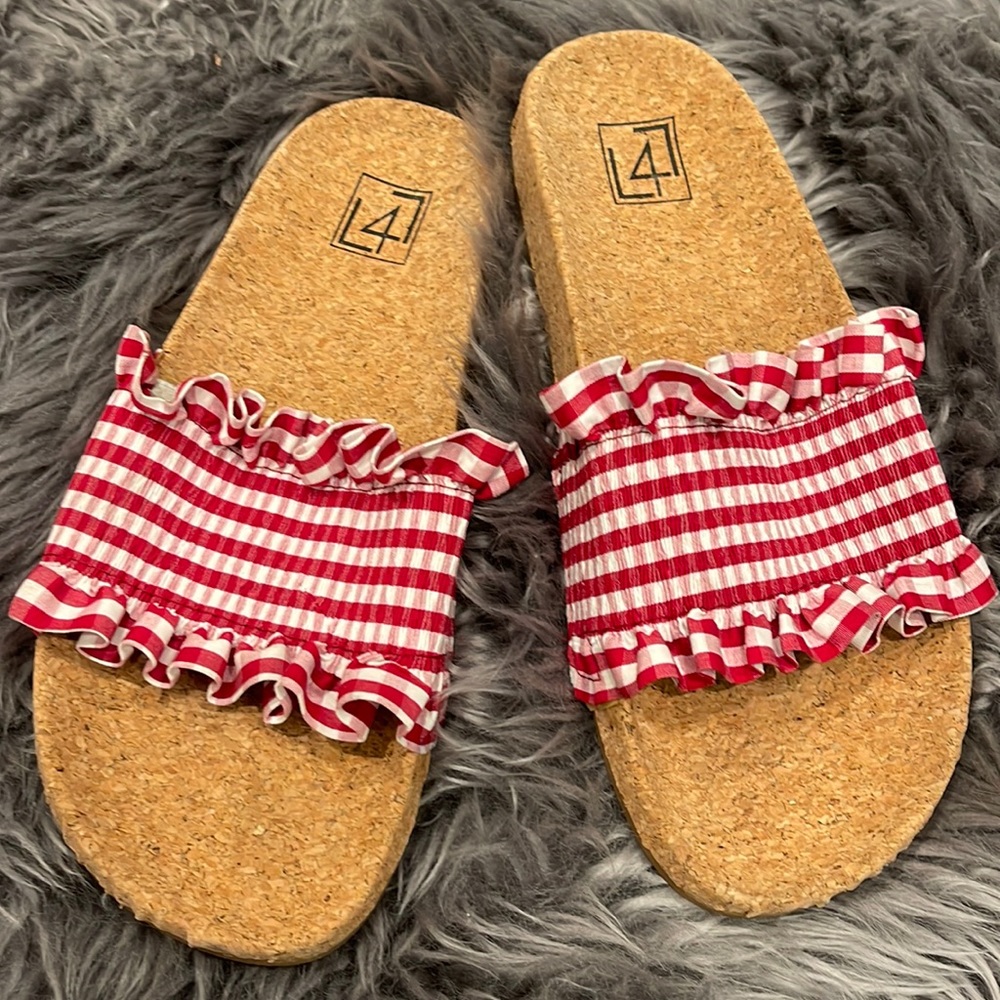 Women’s Slides